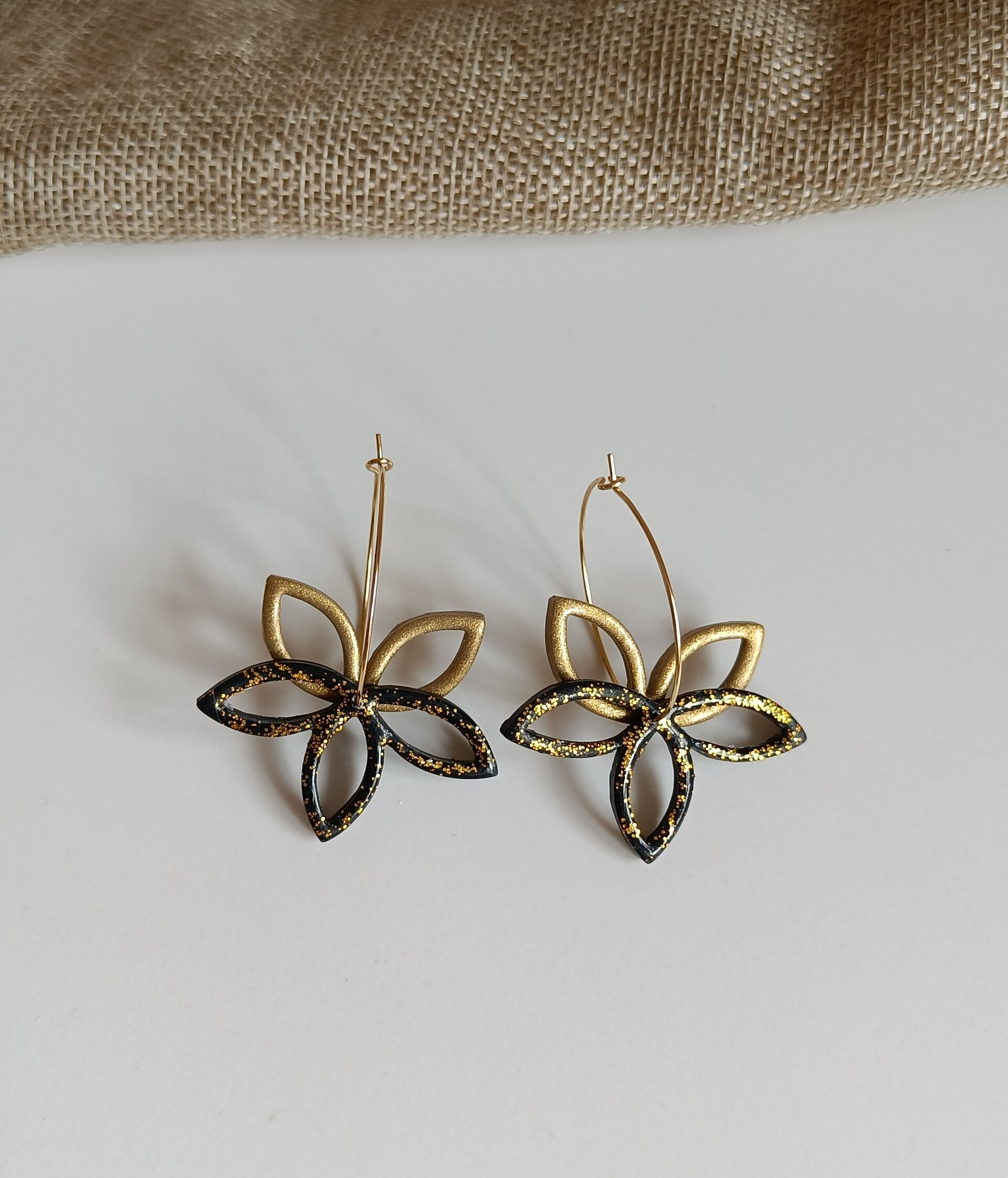 Pendientes de aro con flor de purpurina (varios colores) - 3