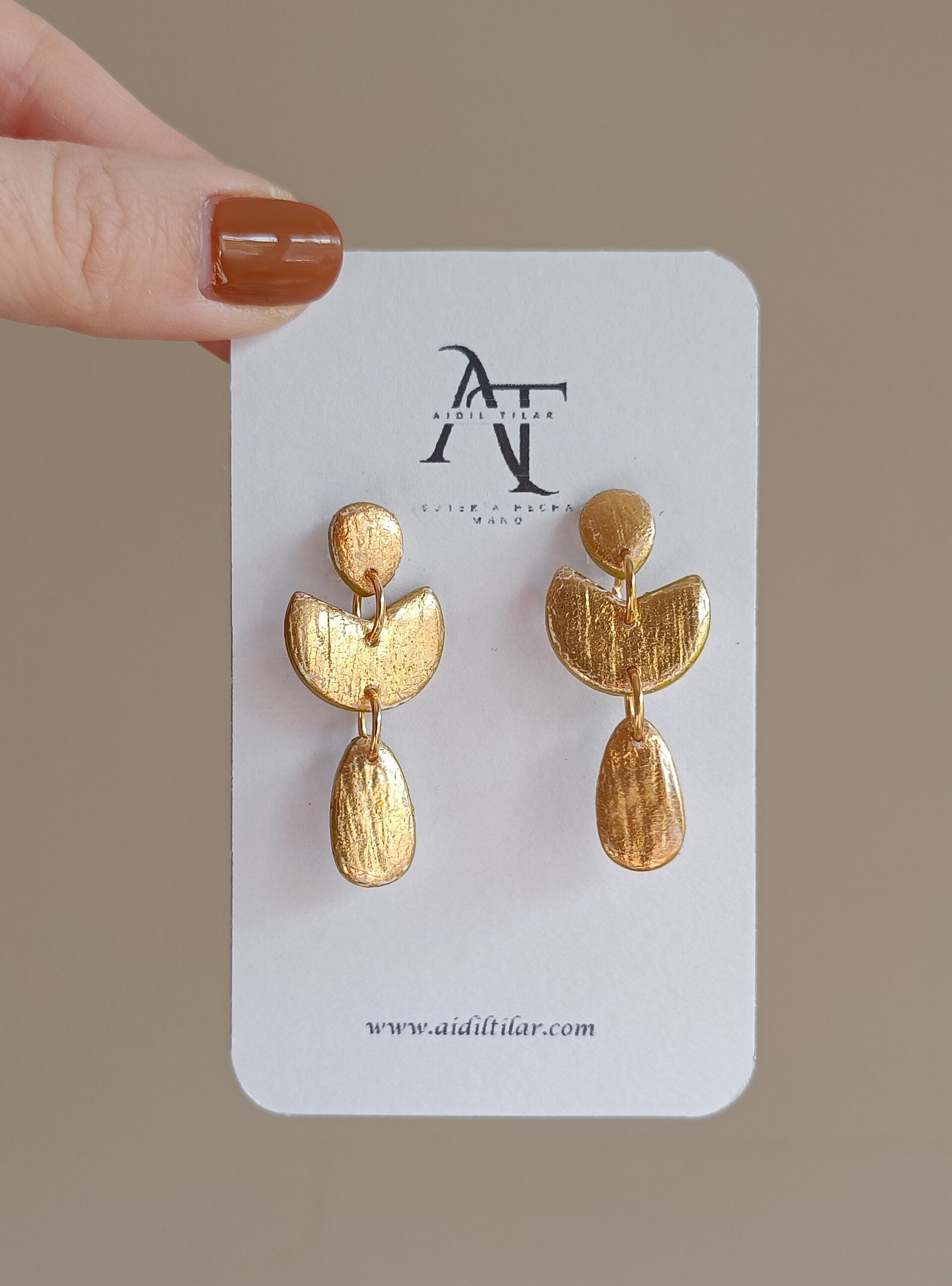 Pendientes de tres piezas metalizadas (varios colores) - 2