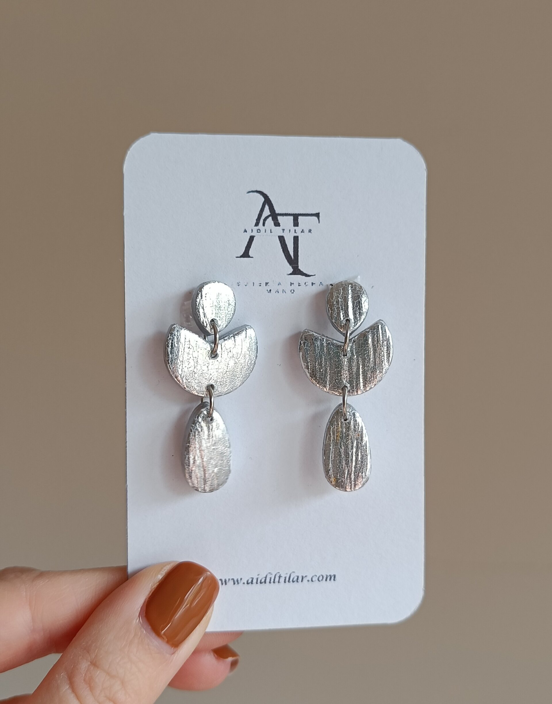 Pendientes de tres piezas metalizadas (varios colores) - 3