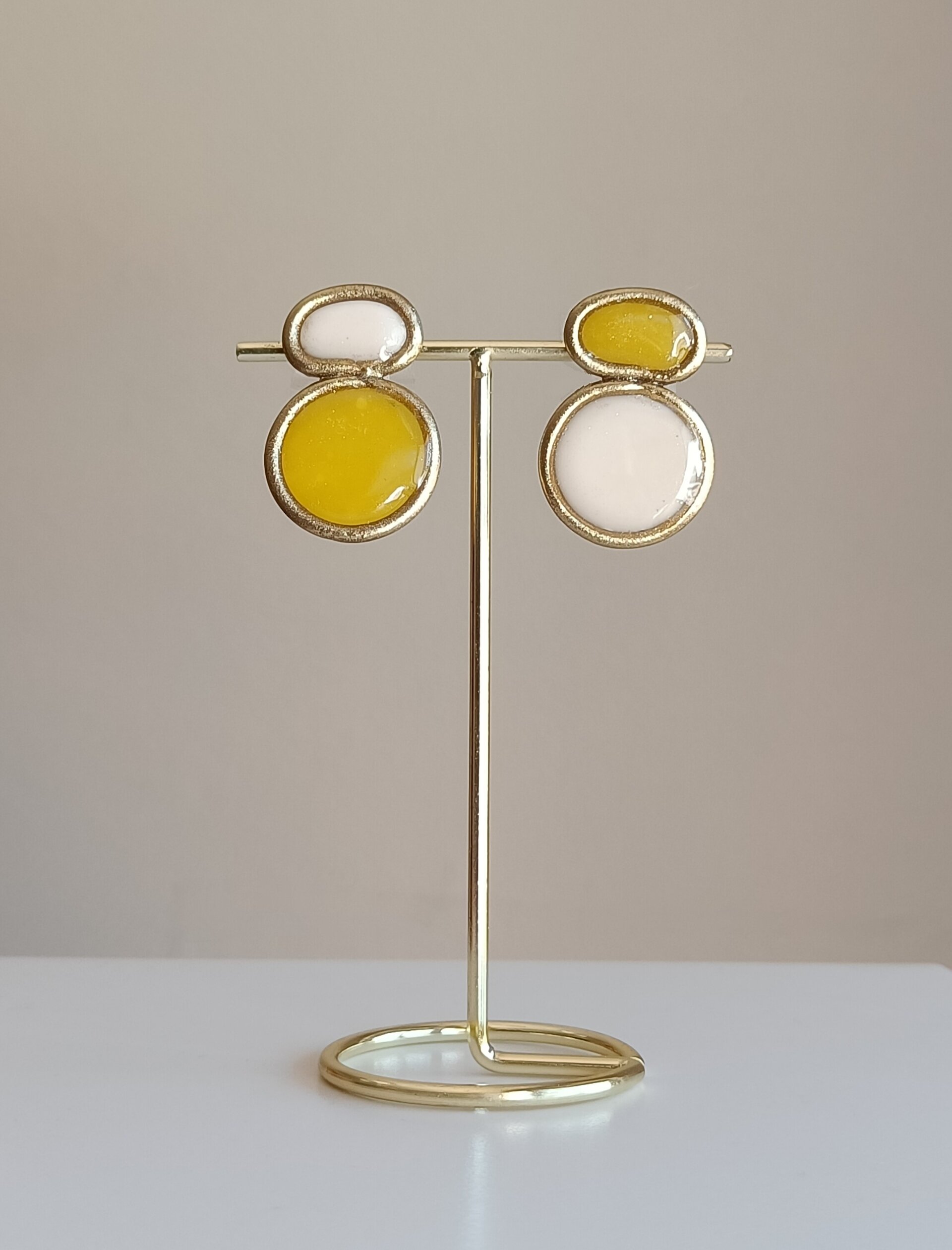 Pendientes círculos amarillo y blanco - 1